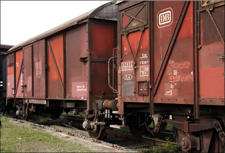 Gedeckter Güterwagen mit Tonnendach: DB 64 807 | Foto: Michael Sandner