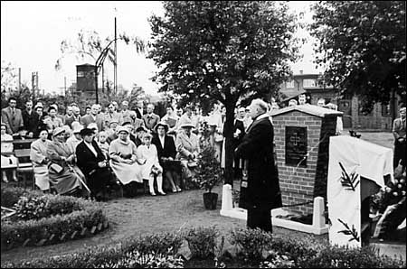 Das Ehrenmal 1958 | Sammlung P. Dr. D. Hörnemann